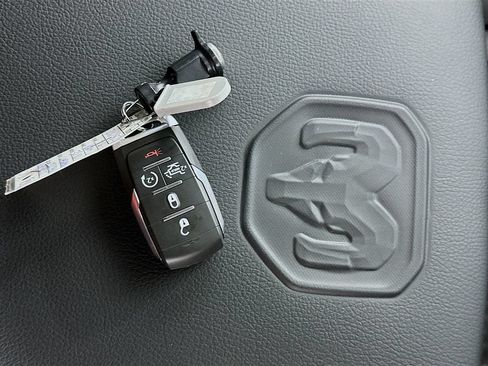 New 2026 RAM 3500 Laramie AWD/4WD image 19