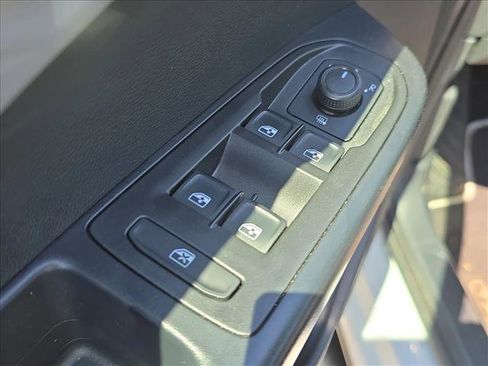 Used 2023 Volkswagen Taos S w/ Driver Assistance Package AWD/4WD image 8