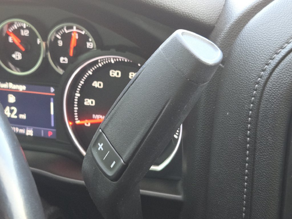 Used 2021 Chevrolet Silverado 1500 LT AWD/4WD image 17