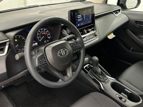 Used 2024 Toyota Corolla LE FWD image 15