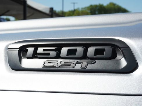 Used 2025 RAM 1500 Big Horn AWD/4WD image 8