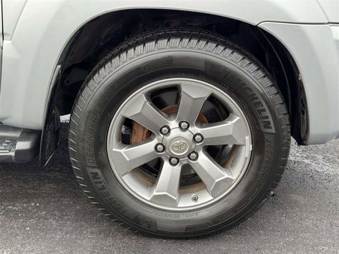 Used 2007 Toyota 4Runner Limited image 25