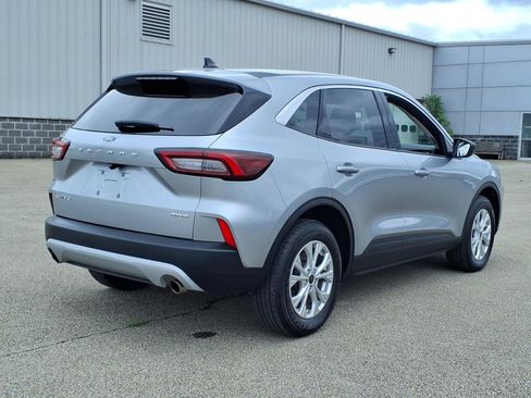 Used 2023 Ford Escape Active AWD/4WD image 3