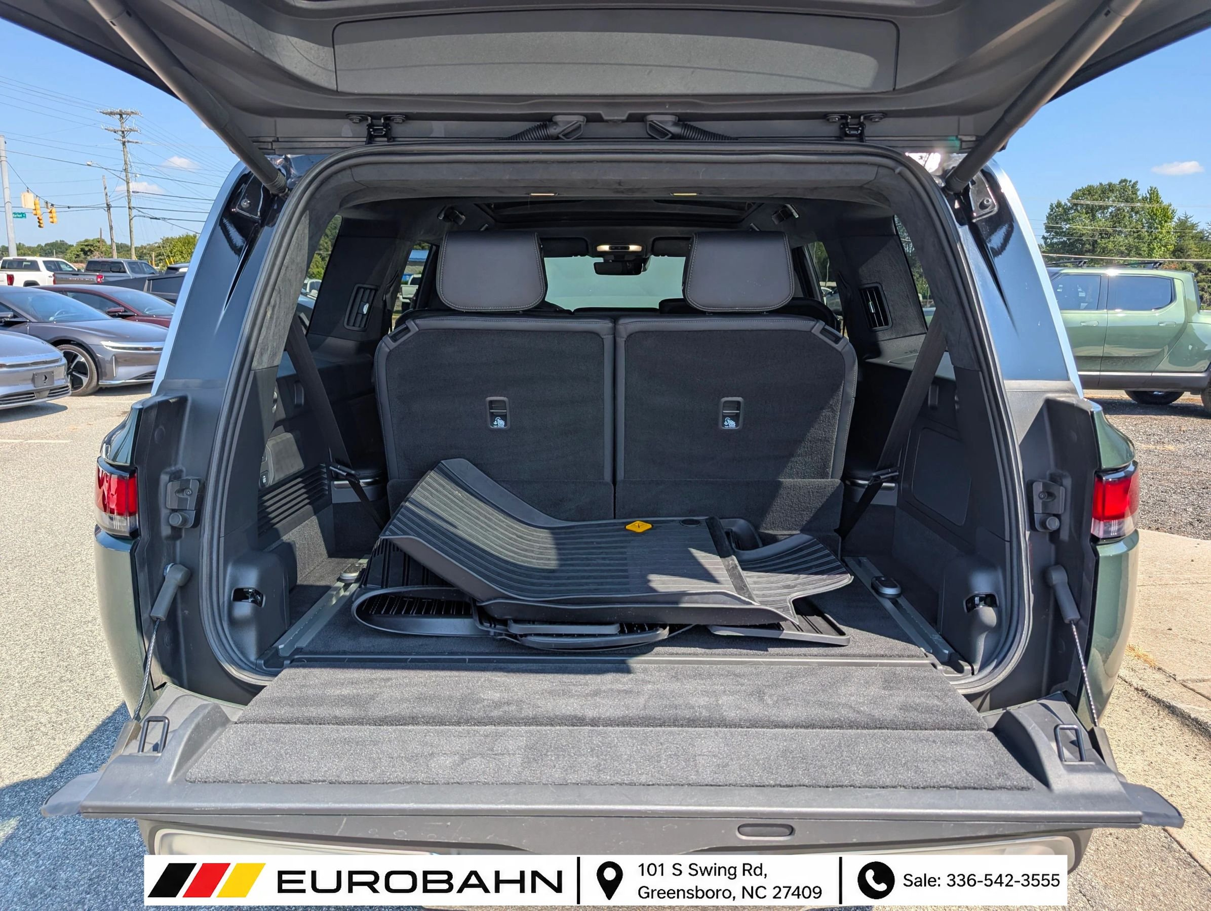Used 2024 Rivian R1S Adventure Quad AWD/4WD image 39