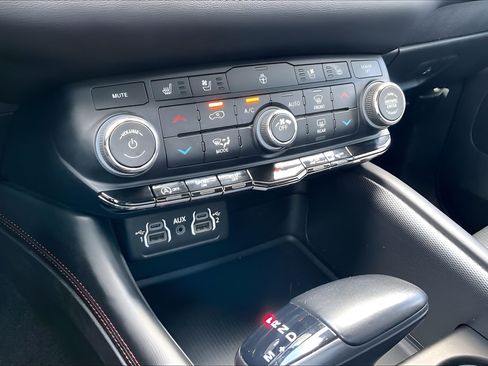 Certified 2023 Dodge Durango GT AWD/4WD image 25