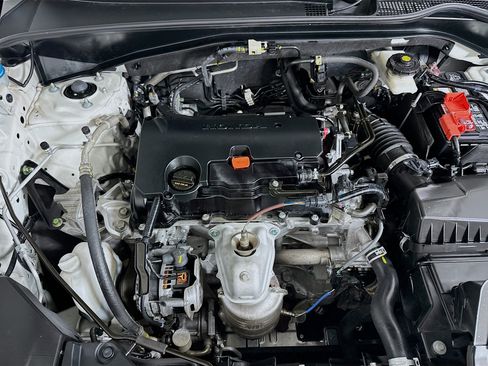 Certified 2023 Honda HR-V Sport image 32
