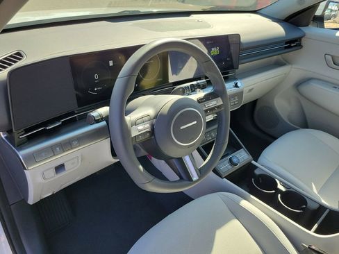 Used 2024 Hyundai Kona SEL w/ Convenience Package image 14