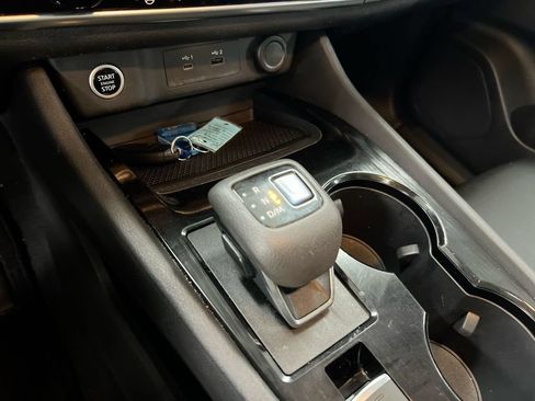 Used 2022 Nissan Rogue SV w/ SV Premium Package FWD image 17