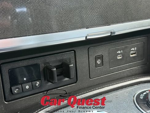 Used 2022 Nissan Armada SV AWD/4WD image 29