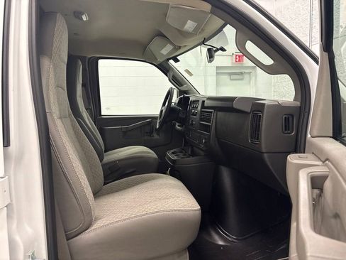 New 2026 Chevrolet Express 3500 Extended w/ Chrome Appearance Package RWD image 16