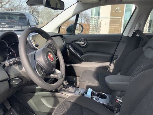 Used 2023 FIAT 500X Pop image 2