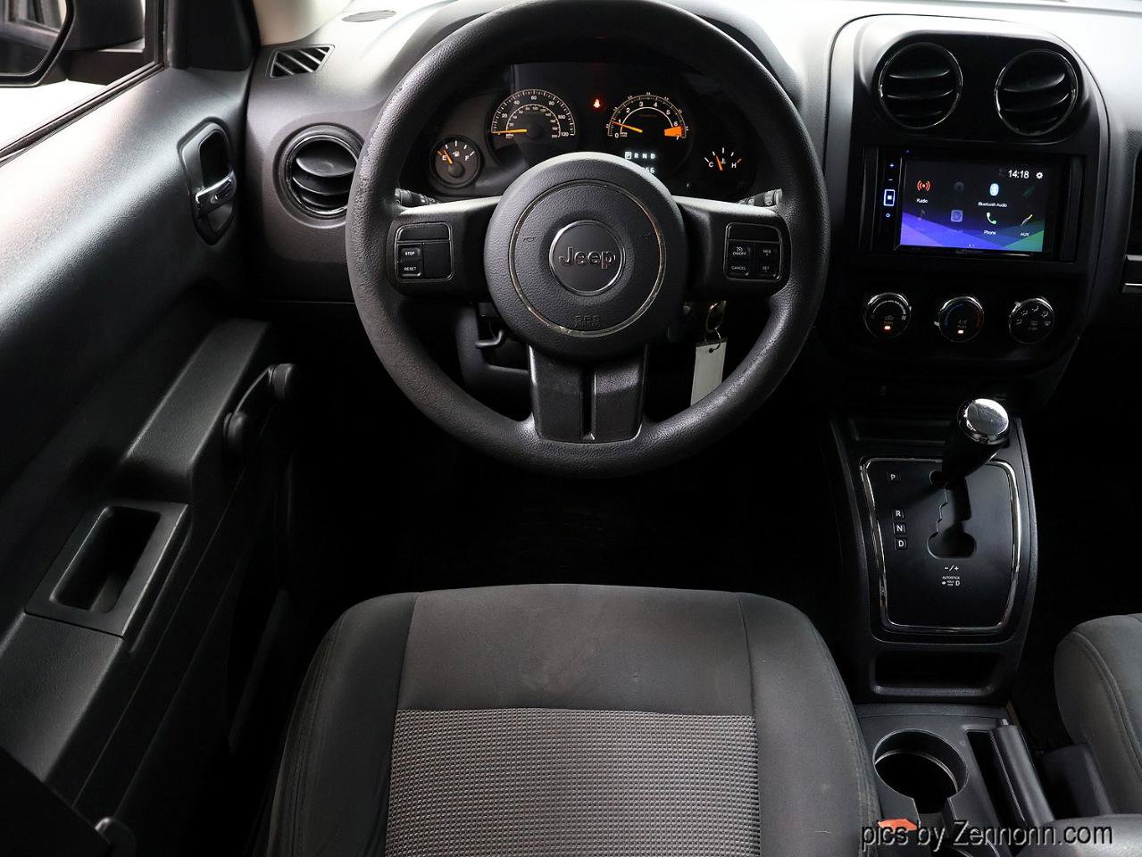 Used 2017 Jeep Patriot Sport FWD image 9