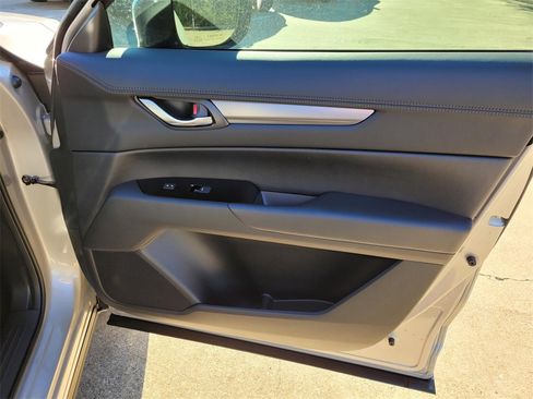 New 2025 MAZDA CX-5 AWD 2.5 S w/ Select Package image 6