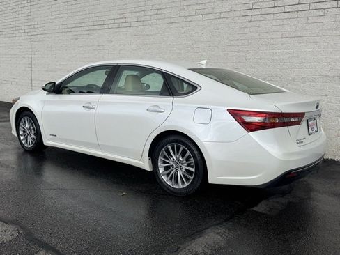 Used 2016 Toyota Avalon Limited image 13