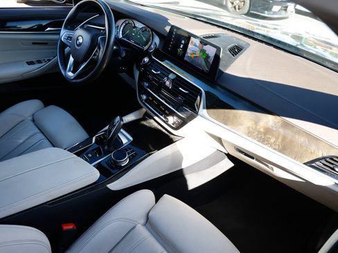 Used 2017 BMW 540i image 21