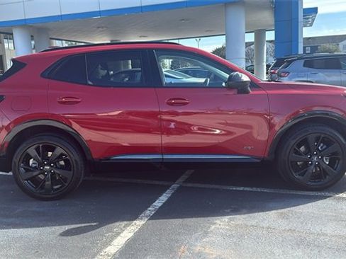 Certified 2025 Buick Envision Sport Touring image 8