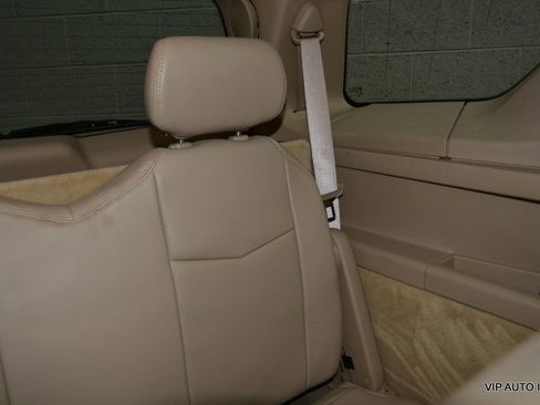 Used 2008 Cadillac SRX w/ Utility Package RWD image 25