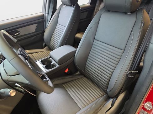 New 2026 Land Rover Discovery Sport Landmark image 14