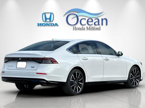 New 2026 Honda Accord Touring image 5
