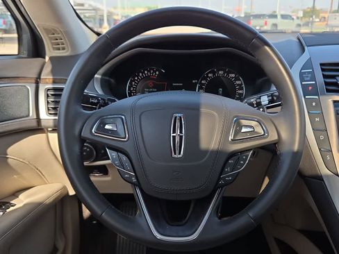 Used 2017 Lincoln MKZ Select w/ Technology Package FWD image 19