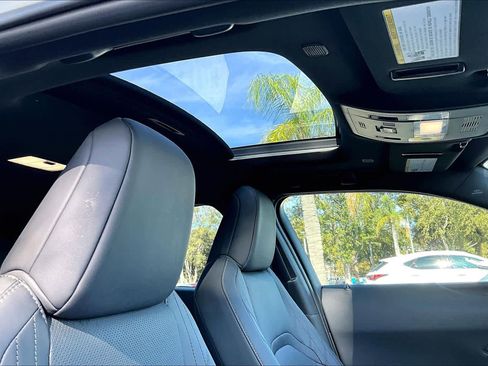 Used 2024 Lexus UX 250h F Sport image 13