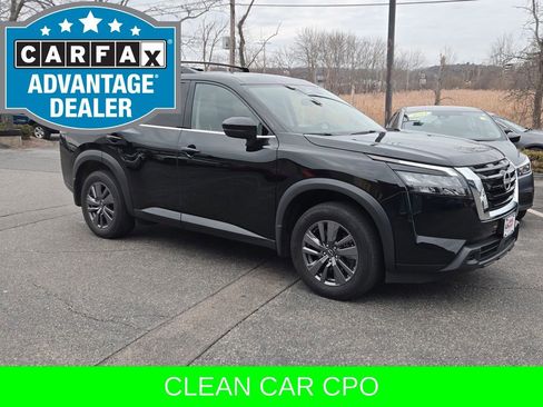 Certified 2023 Nissan Pathfinder SV w/ SV Premium Package image 6