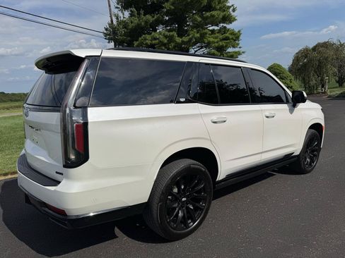 Used 2023 Cadillac Escalade Sport w/ LPO, ONYX Package AWD/4WD image 7