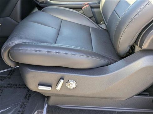 New 2025 Lincoln Navigator Reserve w/ Jet Appearance Package image 4