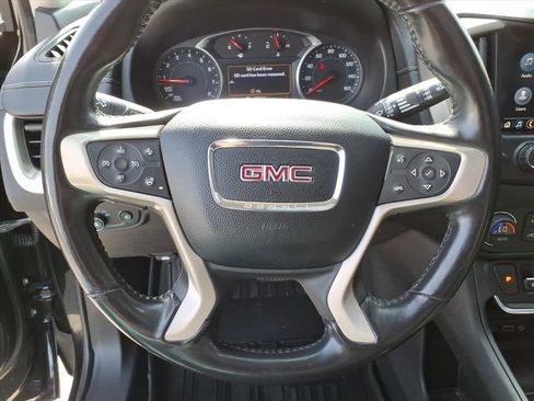 Used 2020 GMC Terrain Denali w/ Denali Premium Package FWD image 19