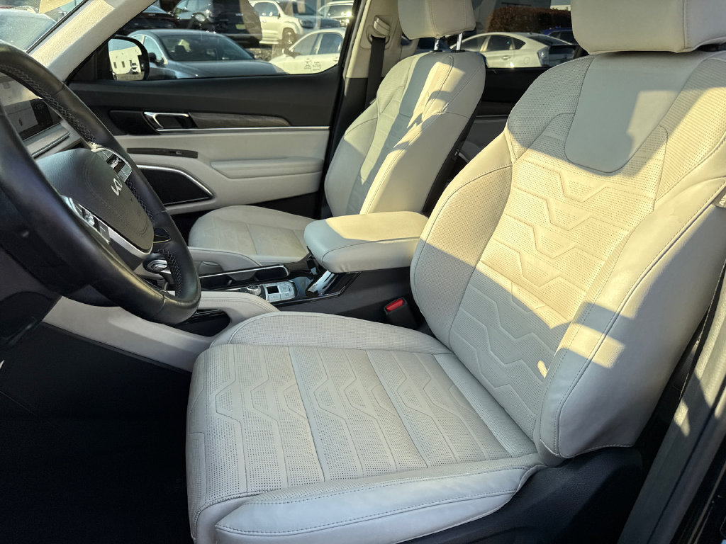 Used 2022 Kia Telluride SX w/ SX Prestige Package AWD/4WD image 17