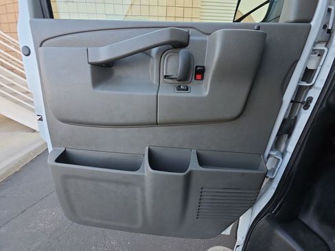 Used 2024 Chevrolet Express 2500 w/ Driver Convenience Package RWD image 21