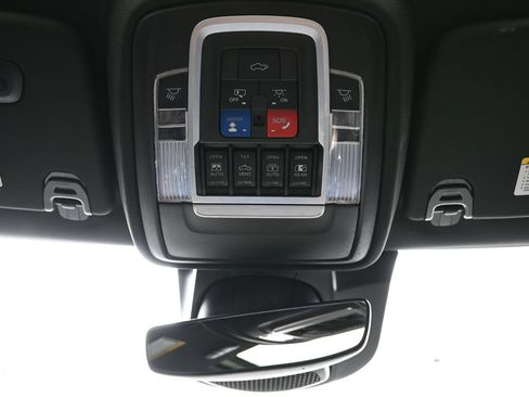 Used 2020 RAM 1500 Limited w/ Black Appearance Package AWD/4WD image 28