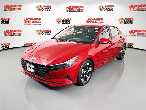 Certified 2023 Hyundai Elantra SEL w/ Convenience Package image 13