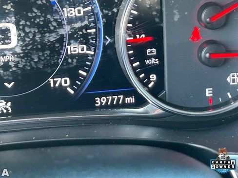 Used 2023 Chevrolet Traverse High Country w/ LPO, Floor Liner Package AWD/4WD image 34
