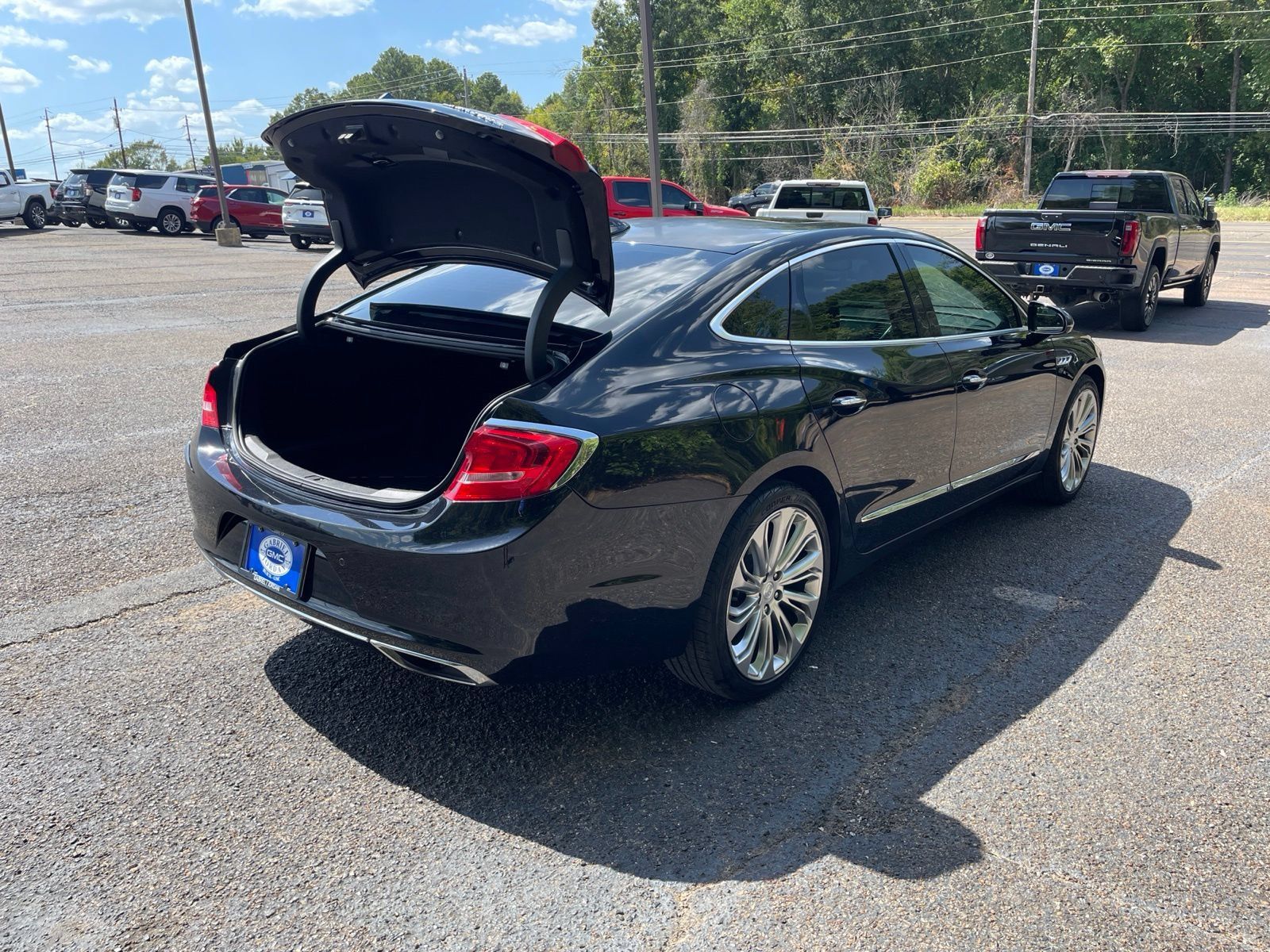 Used 2017 Buick LaCrosse Essence w/ Sun and Shade Package FWD image 38