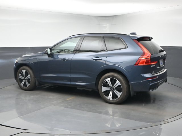 Used 2024 Volvo XC60 T8 Plus w/ Protection Package Premier AWD/4WD image 6
