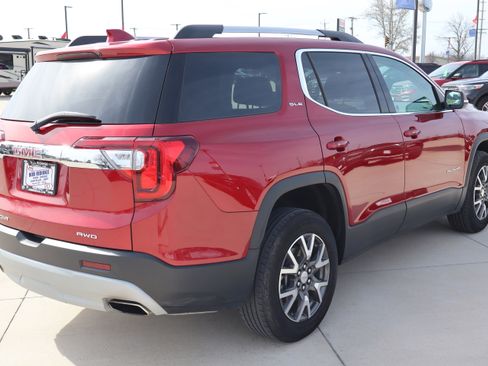 Used 2023 GMC Acadia SLE w/ Driver Convenience Package image 6