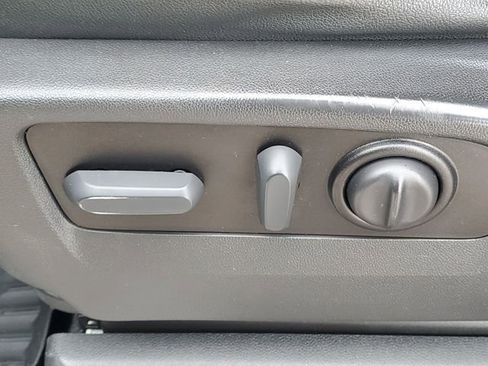 Used 2021 GMC Sierra 1500 AT4 w/ Off-Road Performance Package image 8