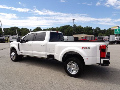 Used 2026 Ford F450 Platinum AWD/4WD image 4