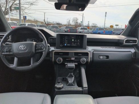 Certified 2025 Toyota Tacoma SR5 image 12