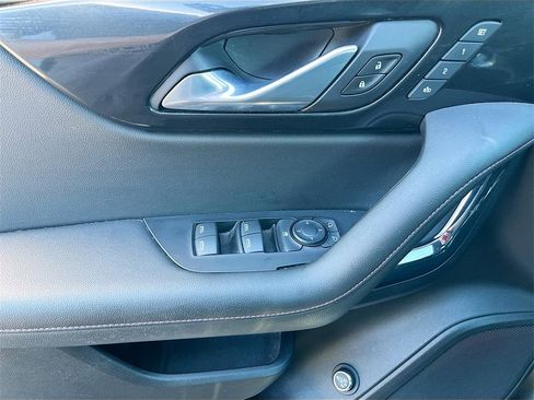 Used 2019 Chevrolet Blazer Premier w/ Sun and Wheels Package image 18