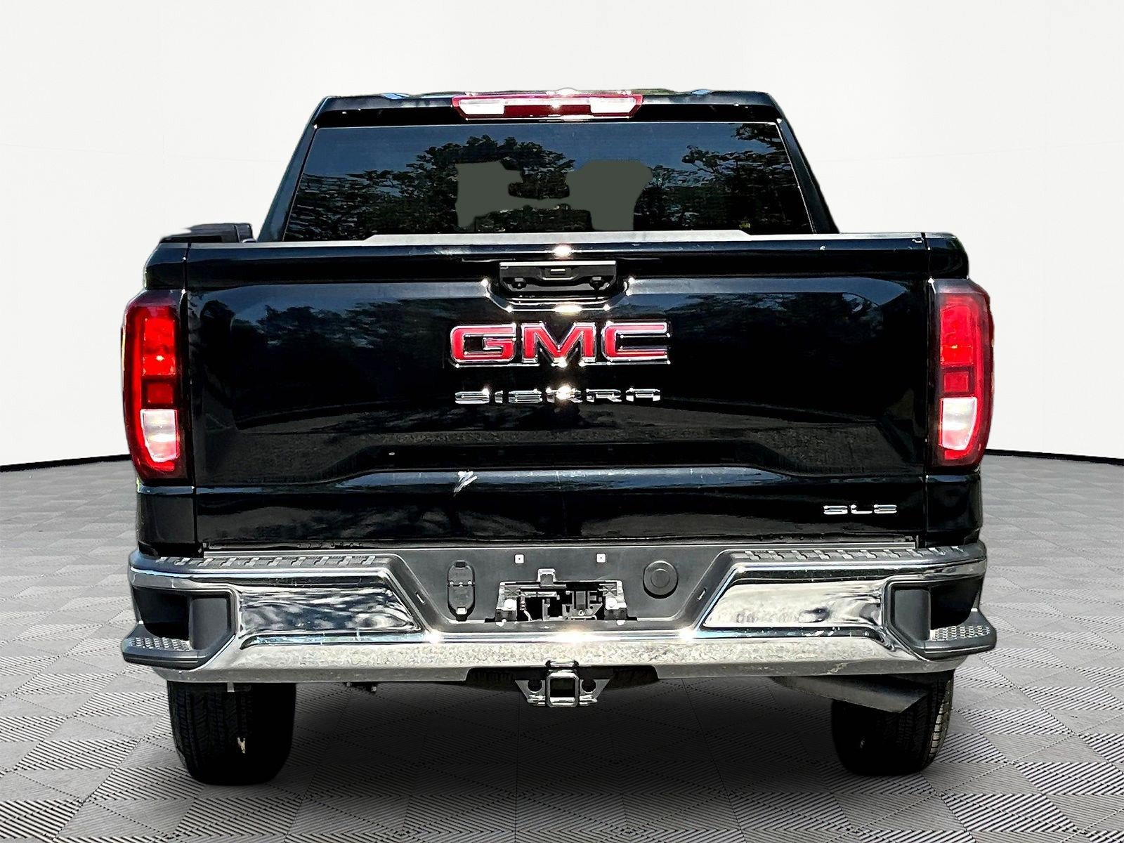 Used 2026 GMC Sierra 1500 SLE RWD image 5