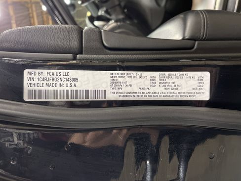 Used 2022 Jeep Grand Cherokee Limited w/ Tech Group image 28