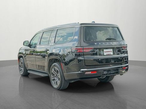 Used 2024 Jeep Wagoneer Series II w/ Flexible Seating Group AWD/4WD image 5