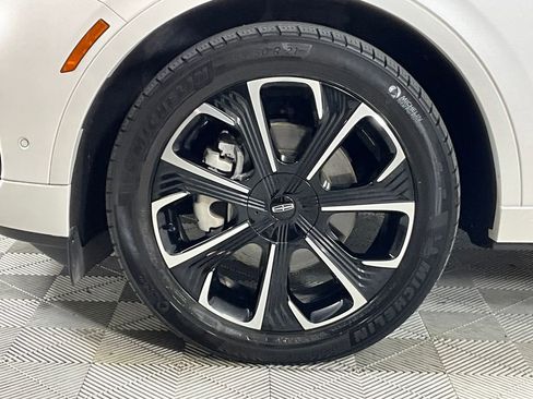 Certified 2024 Lincoln Nautilus Reserve AWD/4WD image 29