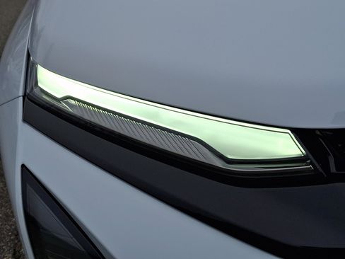 Certified 2026 Chevrolet Equinox RS image 9