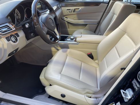 Used 2014 Mercedes-Benz E 350 Sedan image 21