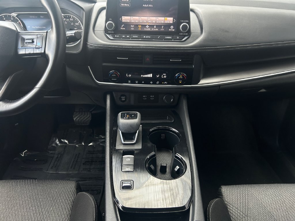 Used 2025 Nissan Rogue SV FWD image 3