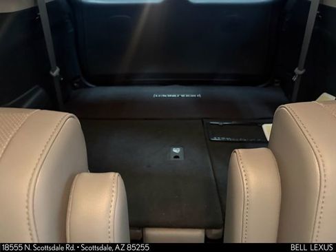 Used 2021 Toyota Highlander Limited image 26