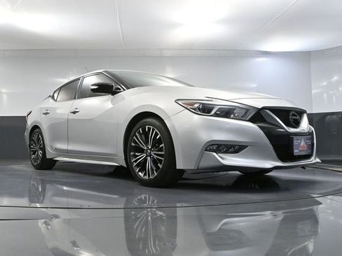 Used 2017 Nissan Maxima 3.5 SV w/ Dynamic Package FWD image 46